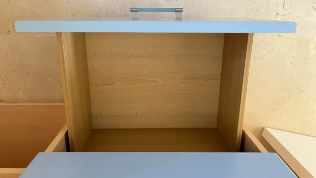 Mueble de dormitorio. URGE RECOGIDA!!