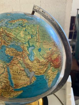 Mappamondo vintage con luce