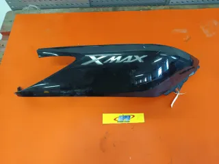 Cacha Derecha XMAX 125 Negra