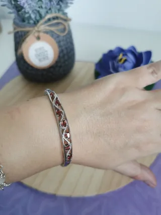 Pulsera Granate Natural Ajustable.