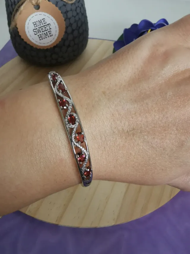Pulsera Granate Natural Ajustable.