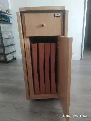 Mesa extensible y sillas