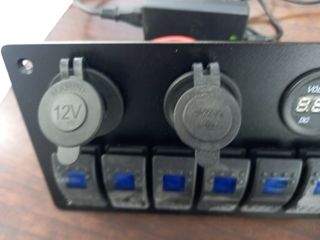 Panel Interruptores Marino  + Voltímetro