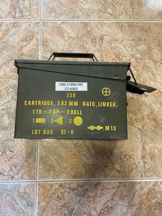 Caja antigua municion