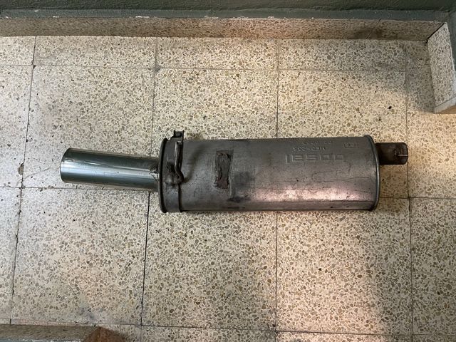 Tubo de escape coche