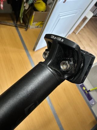 Tija sillin Syncros 31.6 x 400mm Negra