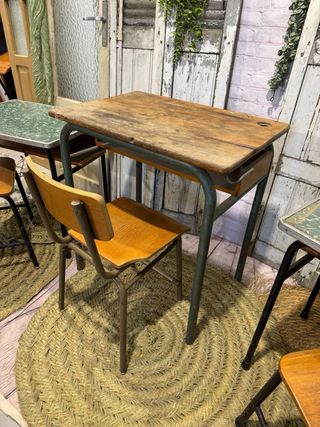 Lote 3 pupitres antiguos madera y metal