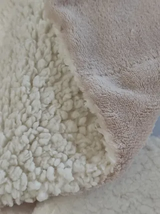 Manta Coralina y Sherpa 130x160cm