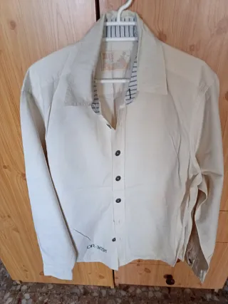 Camisa XOYE manga larga beige