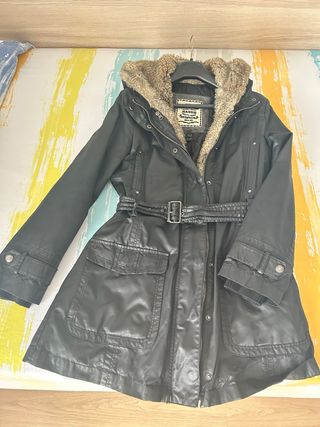 Parka Mango Mujer Negra con Capucha Forrada
