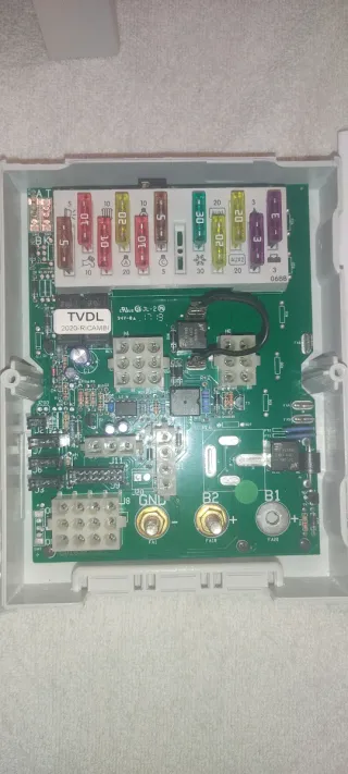 Panel Distribuidor 12V CBE DS300-TR 2020