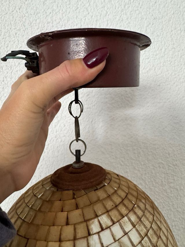 Sfera riflettente a mosaico