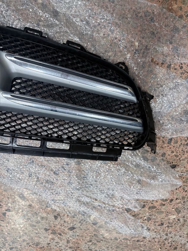 Rejilla Delantera Mercedes Clase E W213 2016-2020