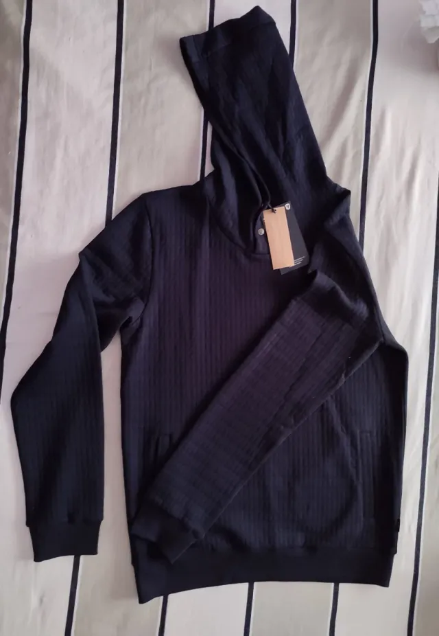 Sudadera con capucha hombre negra