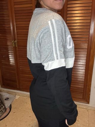 Sudadera Enos Jeans gris y negra Talla M