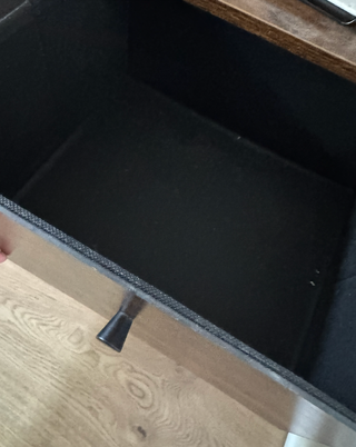 Dos Mesitas de Noche Madera y Metal