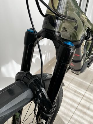 Saracen Ariel 50E Pro Ebike Enduro Fox 38 P/X2 P