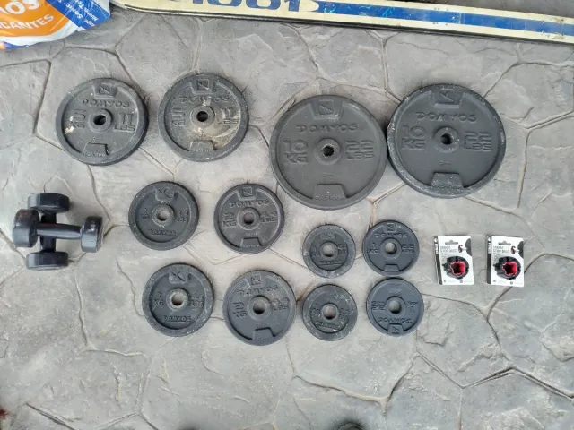 Barras de pesas cromadas de 28mm y discos también.