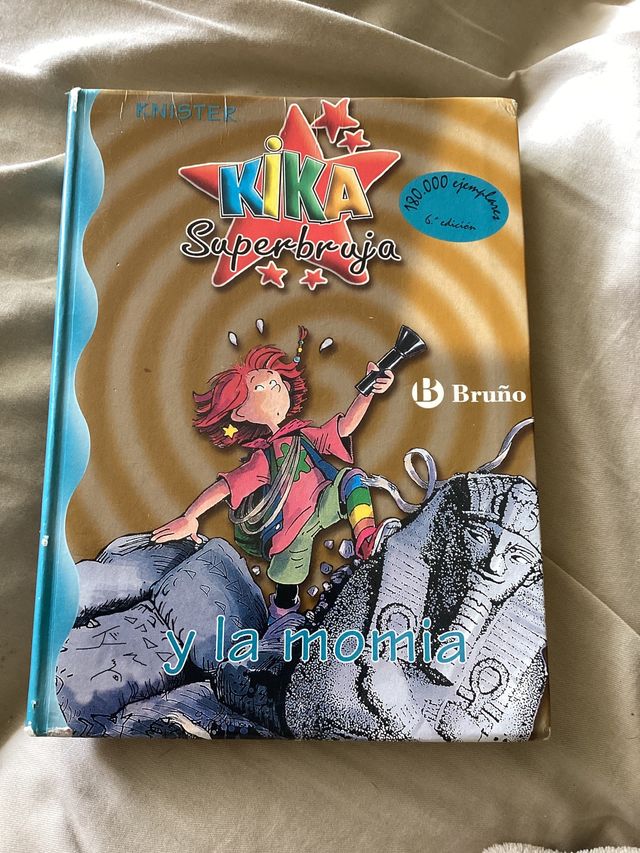 Kika Superbruja y la momia