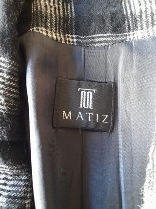 Chaqueta cuadros MATIZ con cortes y tipo volantes