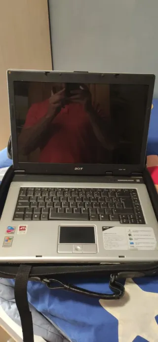 Portátil Acer Aspire 1690