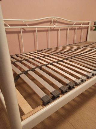 Diván de forja blanco Ikea