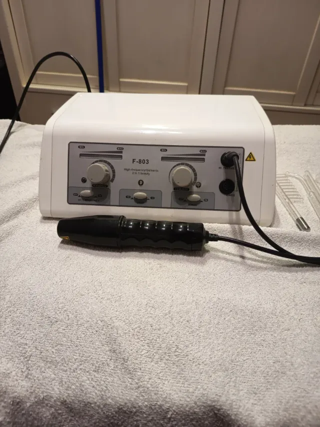 Alta frecuencia y corriente galvánica F-803