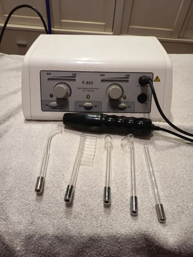 Alta frecuencia y corriente galvánica F-803