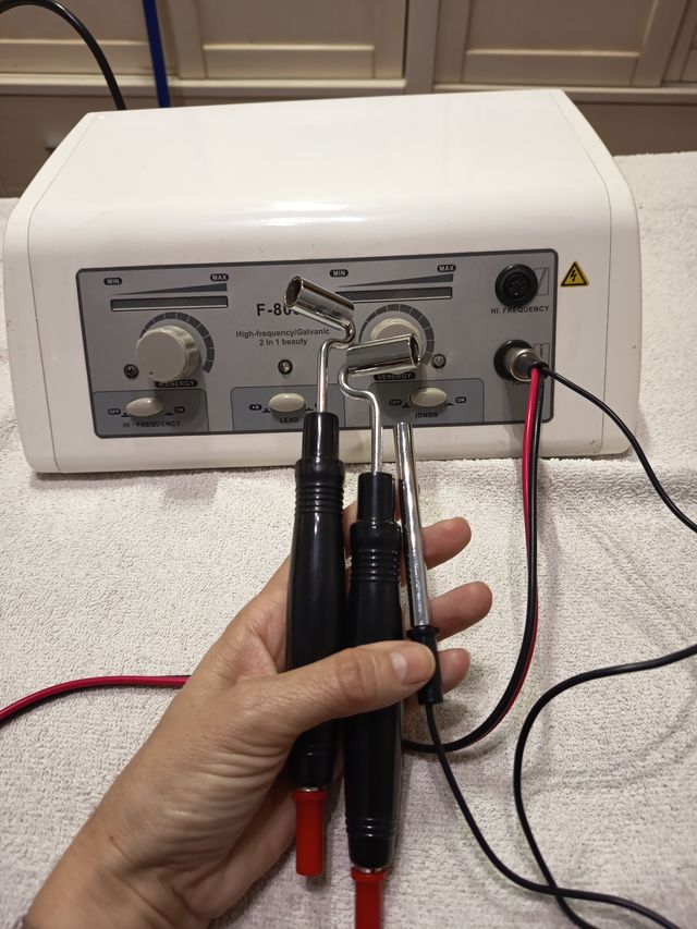 Alta frecuencia y corriente galvánica F-803