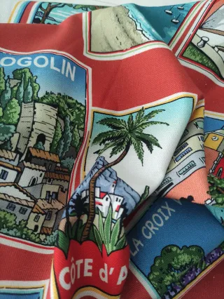 Tela de puro algodón con 4 estampados iguales