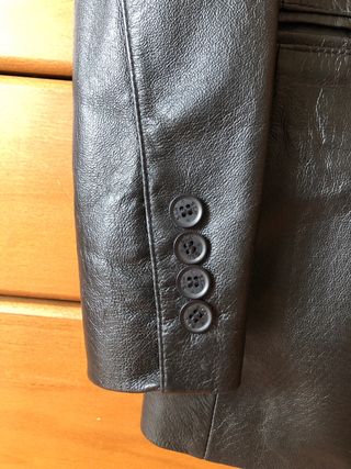 Chaqueta de piel TTM Negra 