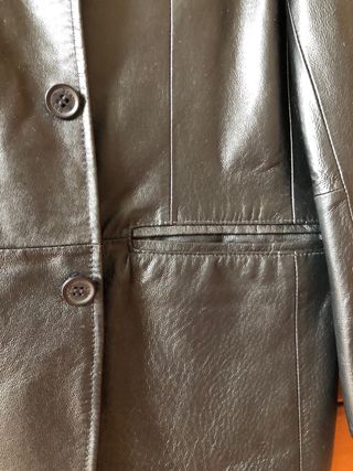 Chaqueta de piel TTM Negra 