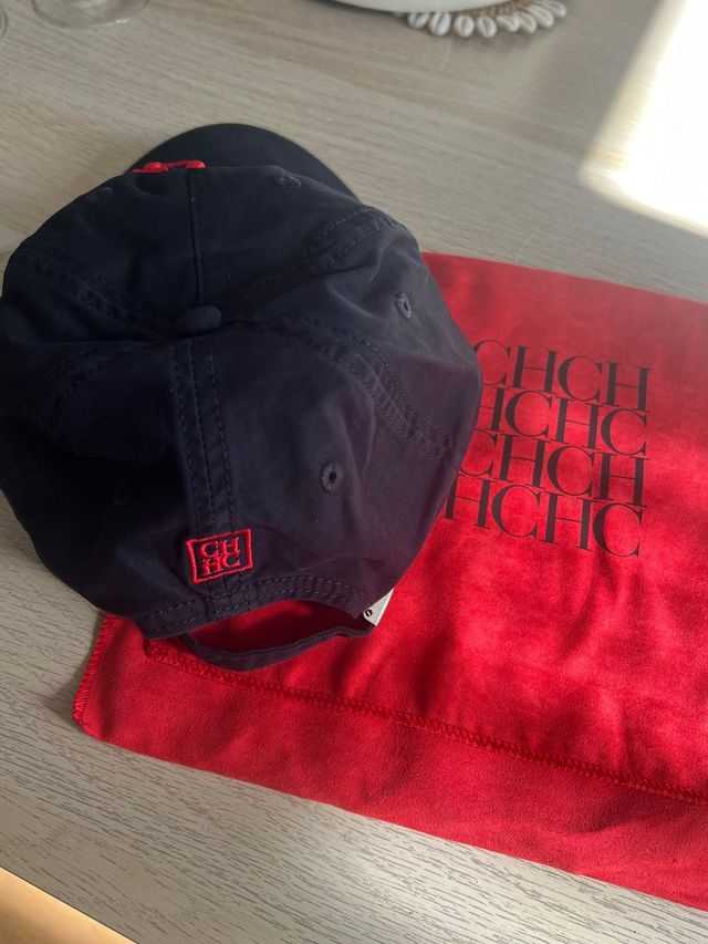 Gorra Carolina Herrera nueva Azul y Roja