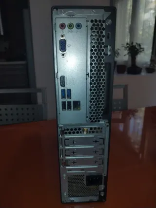 PC Sobremesa Lenovo Gris i5 1 tg Mas monitor