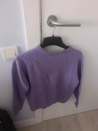 Jersey morado cuello pico Dustin