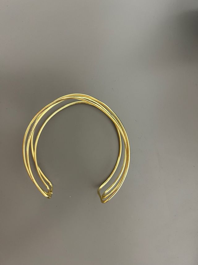 Brazalete dorado abierto S
