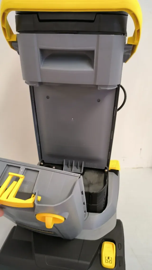 Fregadora aspiradora Kärcher W17Y2200