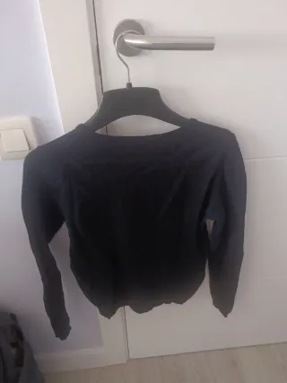 Jersey azul marino cuello pico