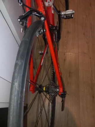 Bicicleta de carretera B'TWIN Roja/Azul