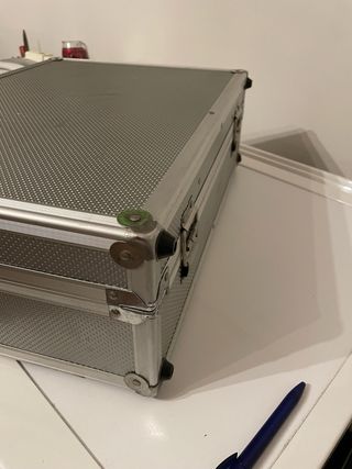 Maletín metálico para herramientas