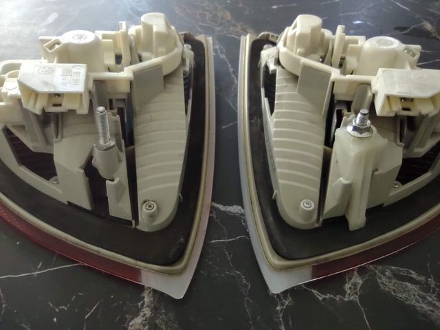 Fari Posteriori BMW E91 Cofano (Coppia) 7160063-64