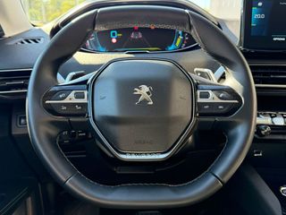Peugeot 3008 Hybrid 225 e-EAT8 Allure