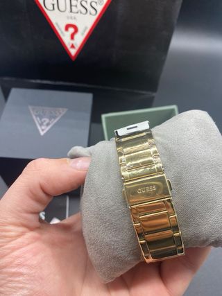 Reloj Guess Phoenix GW0094G2 Dorado Nuevo
