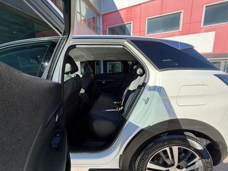 Peugeot 3008 Hybrid 225 e-EAT8 Allure