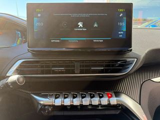 Peugeot 3008 Hybrid 225 e-EAT8 Allure