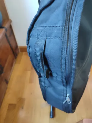 Guitarra Clásica Alhambra 4P funda pie set cuerdas