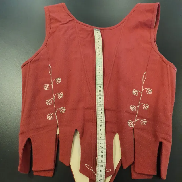 Coteta Valenciana S. XVIII con bordado en cadeneta