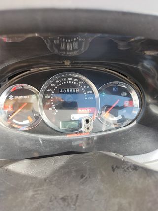 Suzuki Burgman 125 Negra