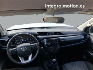Toyota Hilux 2.4 D-4D Cabina Doble GX