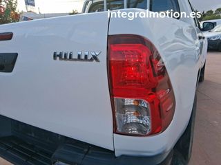 Toyota Hilux 2.4 D-4D Cabina Doble GX